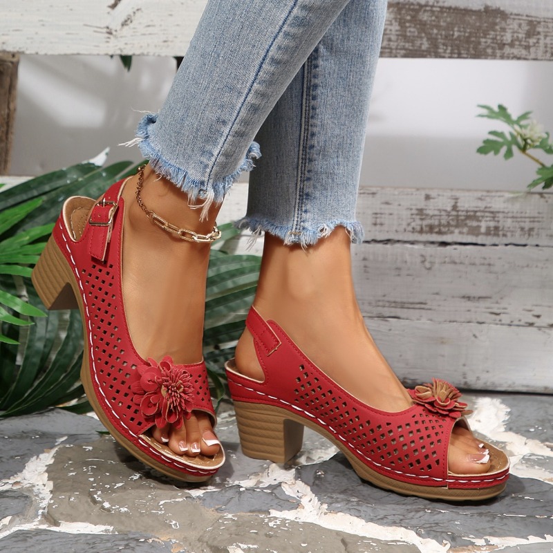 Sandal Wanita Hak Tebal Musim  - Women Fashion Trend 2026 ulasan dan harga