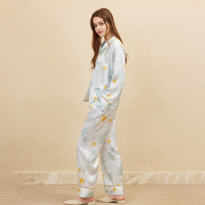 Piyama Motif Bunga Daisy Wanit - Women'S Fashion Suit ulasan dan harga