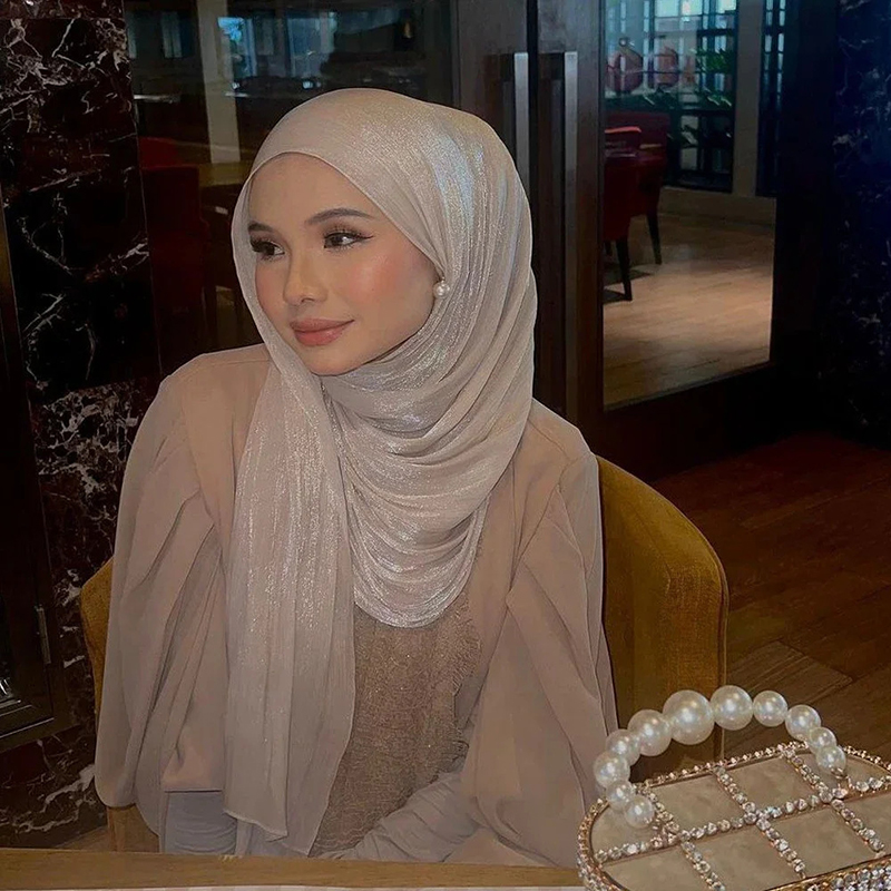 Hijab Pashmina Sutra Berkilau  - Women Fashion Trend 2026 ulasan dan harga